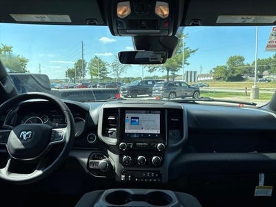 2026 RAM 1500 RAM 1500 TRADESMAN CREW CAB 4X4 5'7' BOX