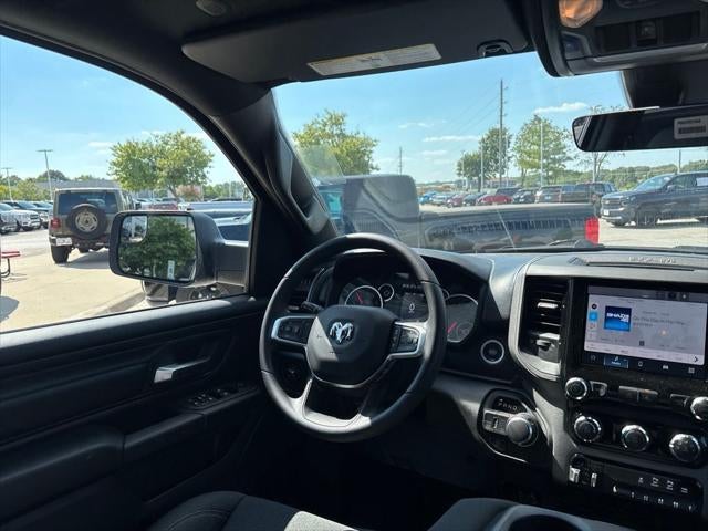 2026 RAM 1500 RAM 1500 TRADESMAN CREW CAB 4X4 5'7' BOX