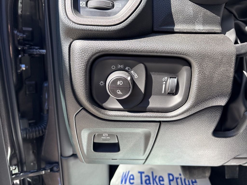 2026 RAM 1500 Express