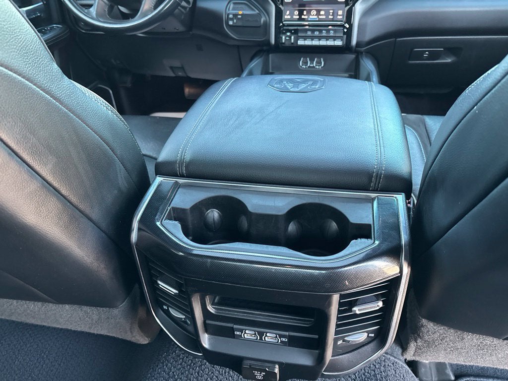 2022 RAM 2500 Laramie Crew Cab 4x4 6'4' Box