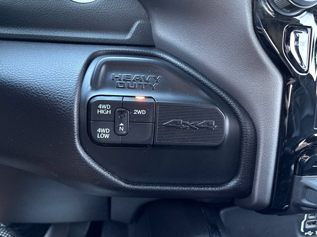 2022 RAM 2500 Laramie Crew Cab 4x4 6'4' Box