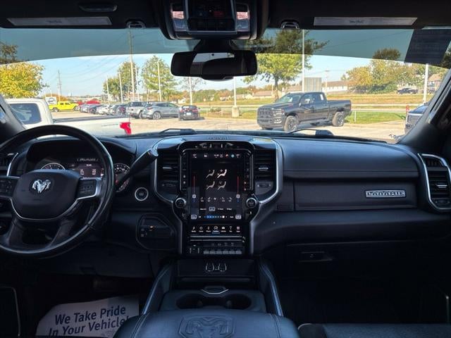 2022 RAM 2500 Laramie Crew Cab 4x4 6'4' Box
