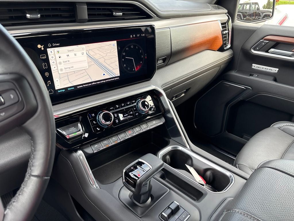 2023 GMC Sierra 1500 4WD Crew Cab Short Box Denali