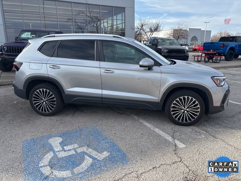 2025 Volkswagen Taos 1.5T SE