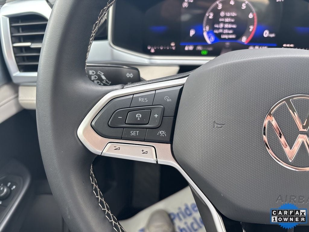 2025 Volkswagen Taos 1.5T SE