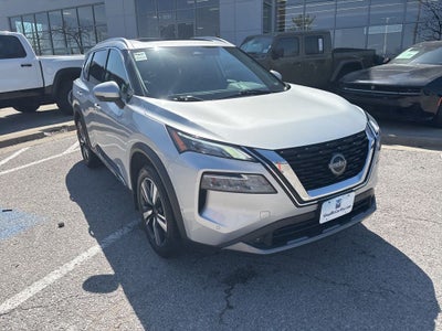 2022 Nissan Rogue SL