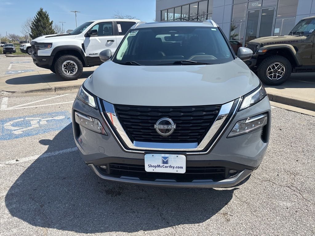 2022 Nissan Rogue SL