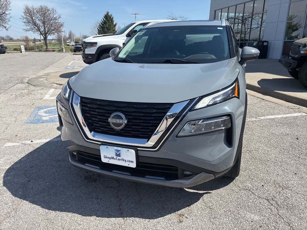 2022 Nissan Rogue SL