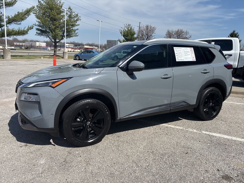 2022 Nissan Rogue SL