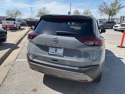 2022 Nissan Rogue SL