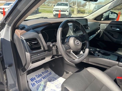 2022 Nissan Rogue SL