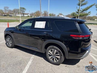 2025 Nissan Pathfinder SL FWD