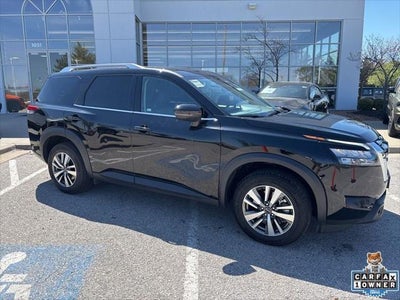 2025 Nissan Pathfinder SL FWD