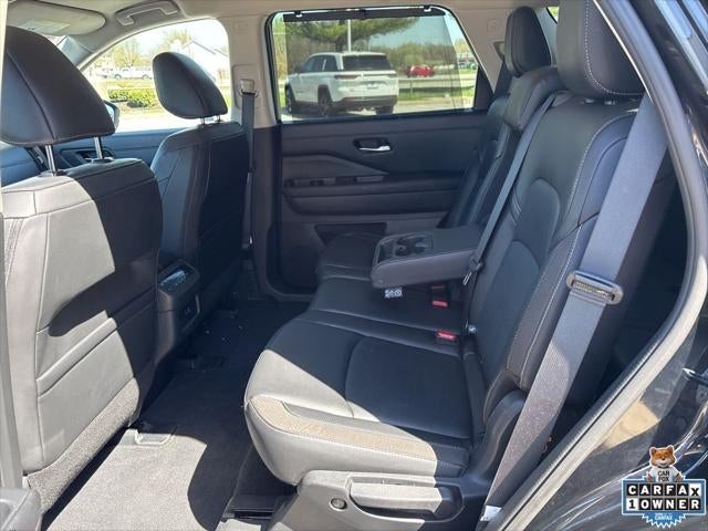 2025 Nissan Pathfinder SL FWD