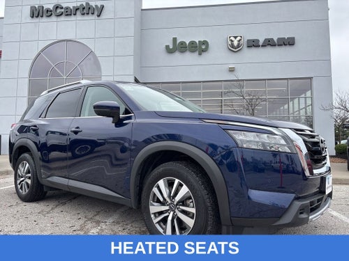 2025 Nissan Pathfinder SL