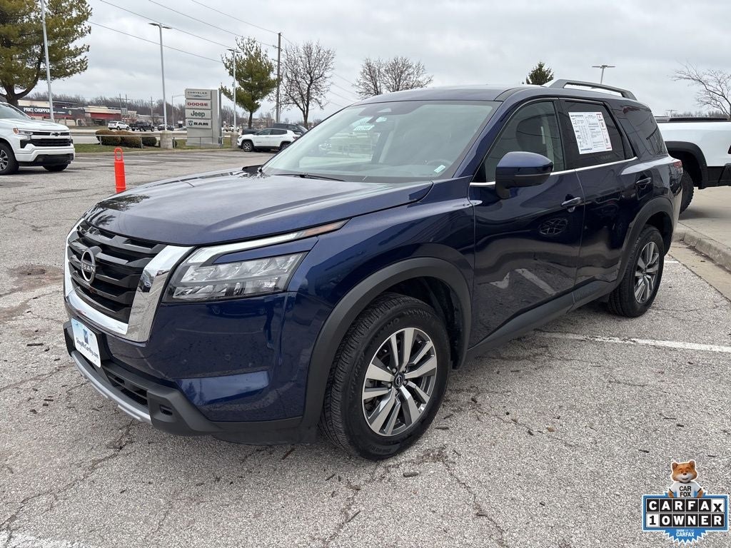 2025 Nissan Pathfinder SL