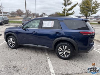 2025 Nissan Pathfinder SL FWD