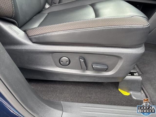 2025 Nissan Pathfinder SL FWD