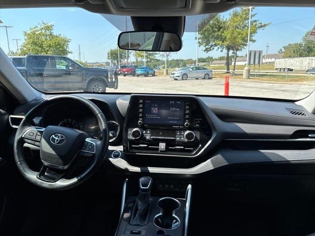 2020 Toyota Highlander LE