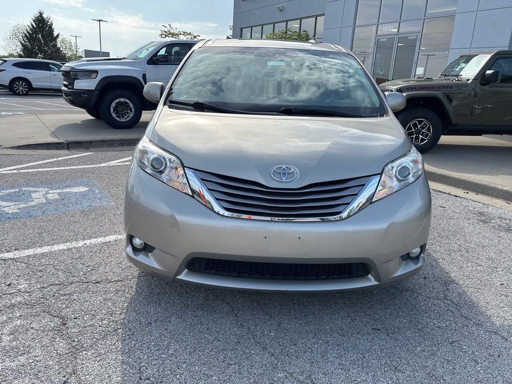 2015 Toyota Sienna XLE Premium 7 Passenger