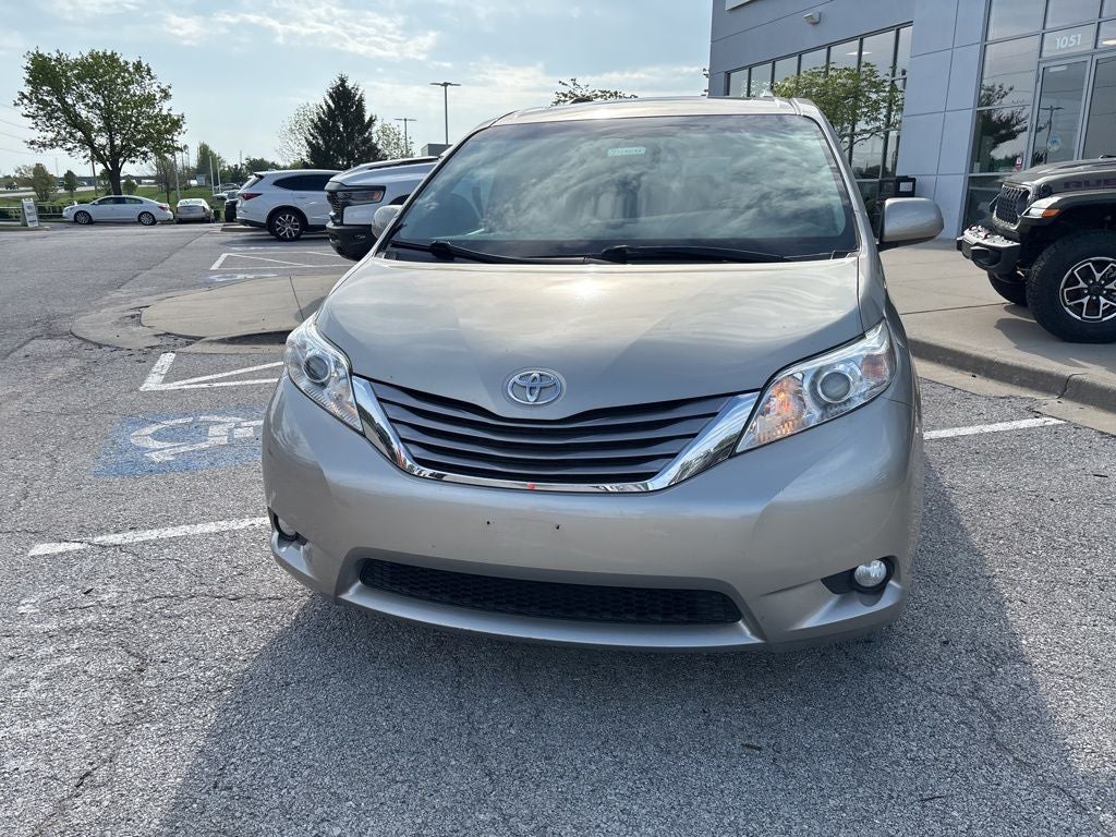 2015 Toyota Sienna XLE Premium 7 Passenger