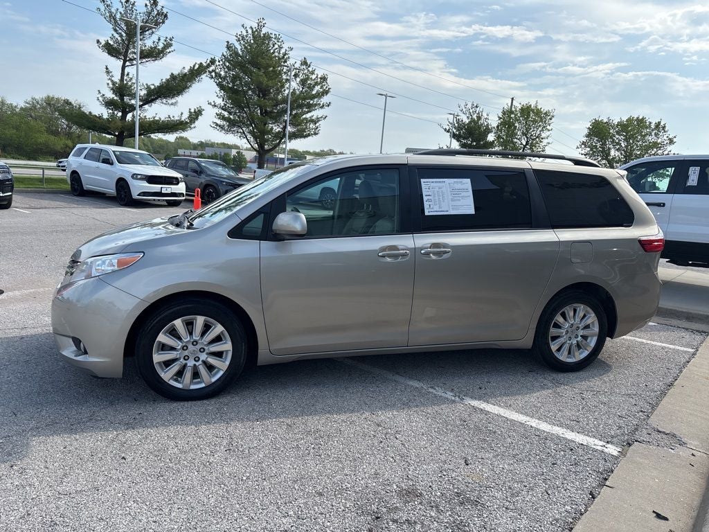 2015 Toyota Sienna XLE Premium 7 Passenger
