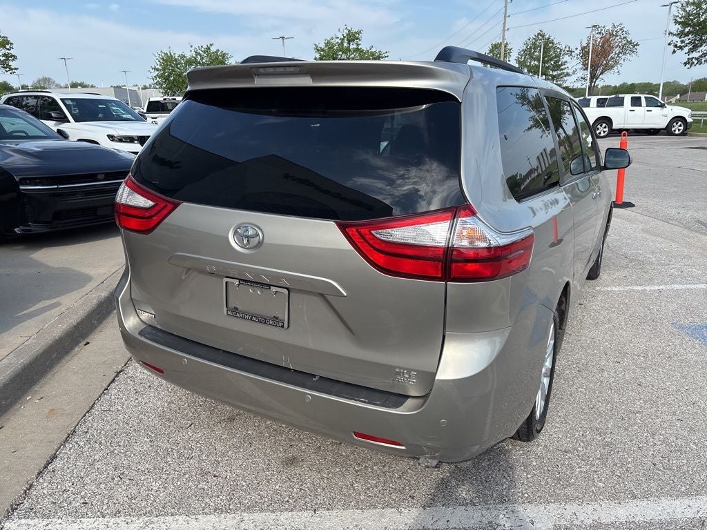 2015 Toyota Sienna XLE Premium 7 Passenger