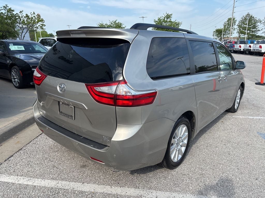 2015 Toyota Sienna XLE Premium 7 Passenger