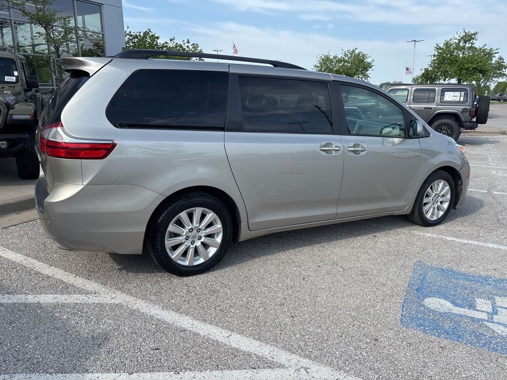 2015 Toyota Sienna XLE Premium 7 Passenger