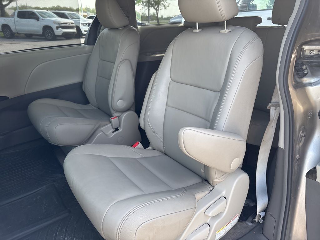 2015 Toyota Sienna XLE Premium 7 Passenger