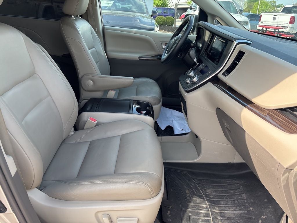 2015 Toyota Sienna XLE Premium 7 Passenger
