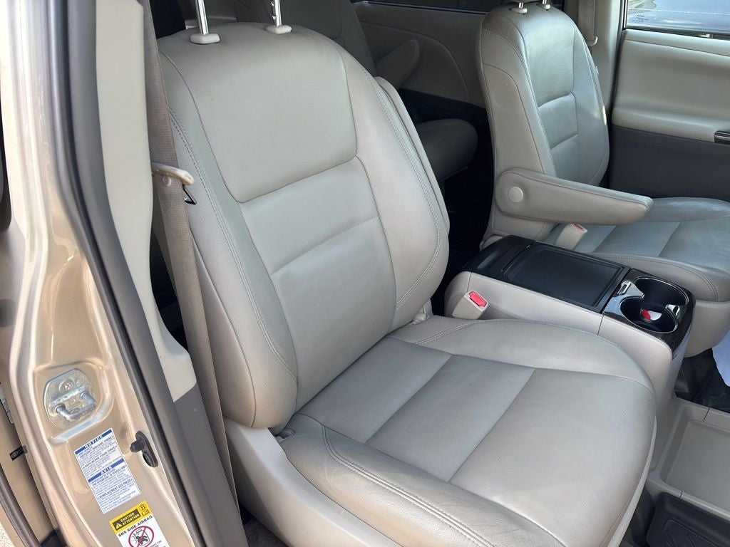 2015 Toyota Sienna XLE Premium 7 Passenger