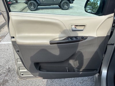 2015 Toyota Sienna XLE Premium 7 Passenger