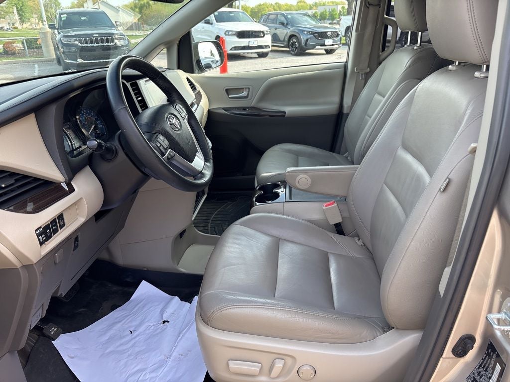 2015 Toyota Sienna XLE Premium 7 Passenger