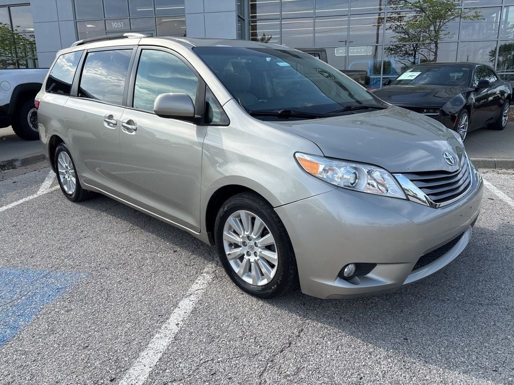 2015 Toyota Sienna XLE Premium 7 Passenger