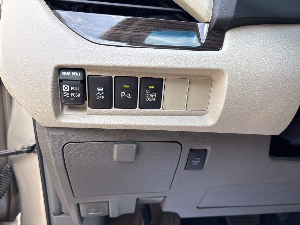 2015 Toyota Sienna XLE Premium 7 Passenger