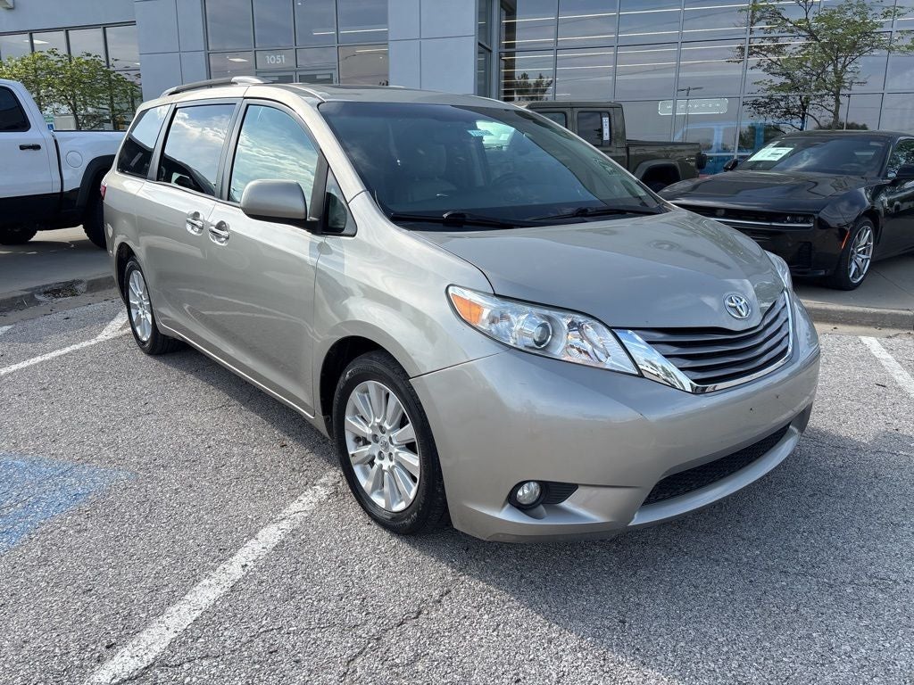 2015 Toyota Sienna XLE Premium 7 Passenger