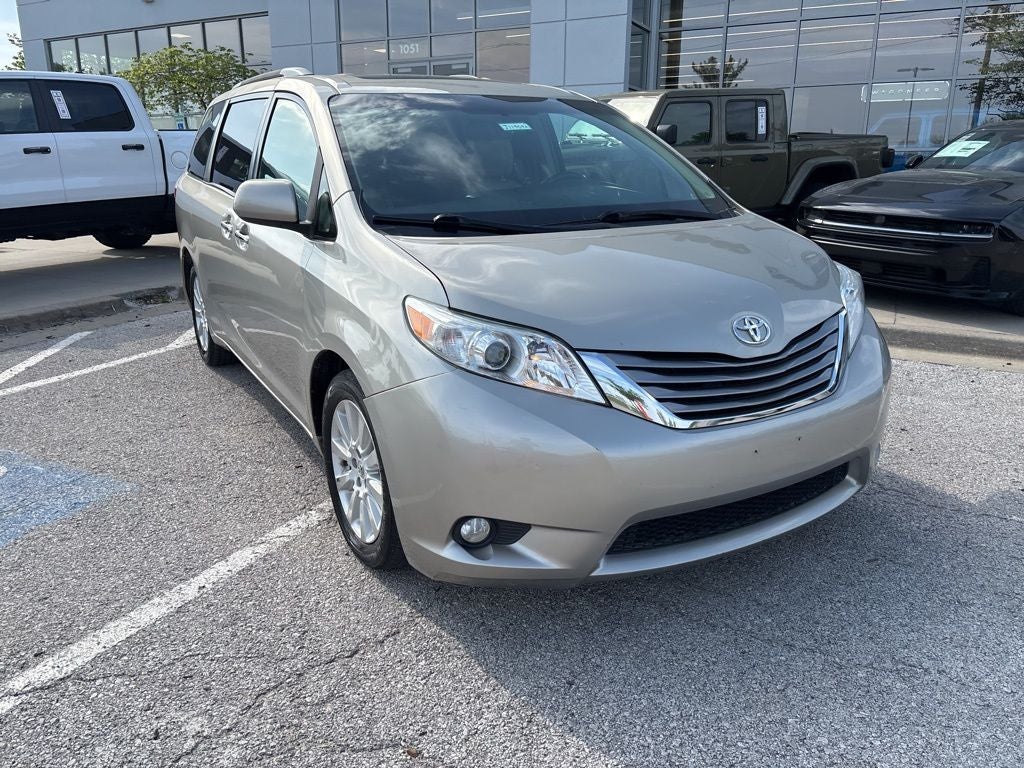 2015 Toyota Sienna XLE Premium 7 Passenger
