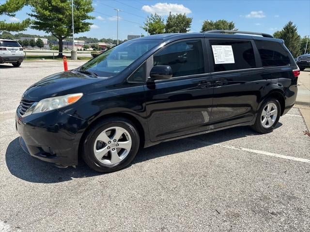 2017 Toyota Sienna LE 8 Passenger