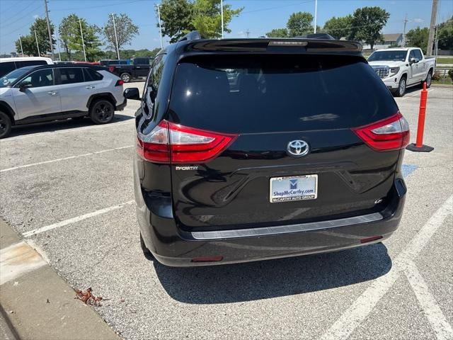 2017 Toyota Sienna LE 8 Passenger