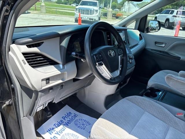 2017 Toyota Sienna LE 8 Passenger