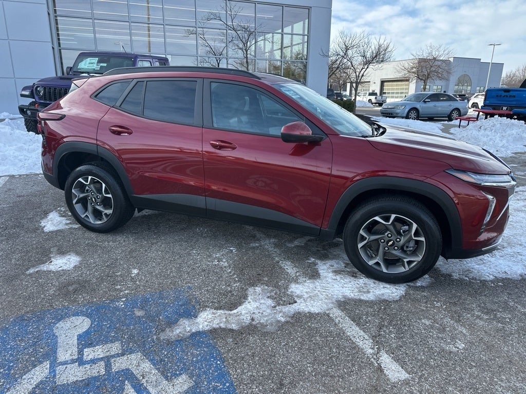 2025 Chevrolet Trax LT