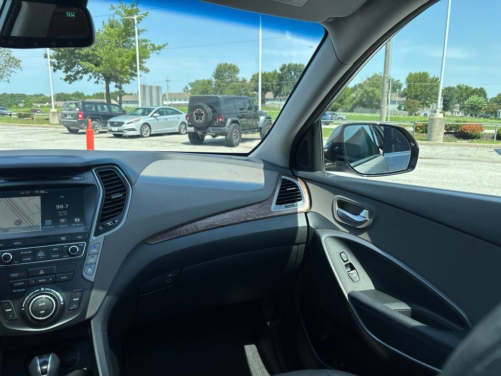 2017 Hyundai Santa Fe Limited Ultimate