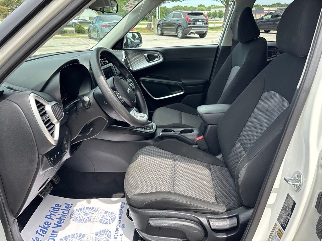 2025 Kia Soul LX