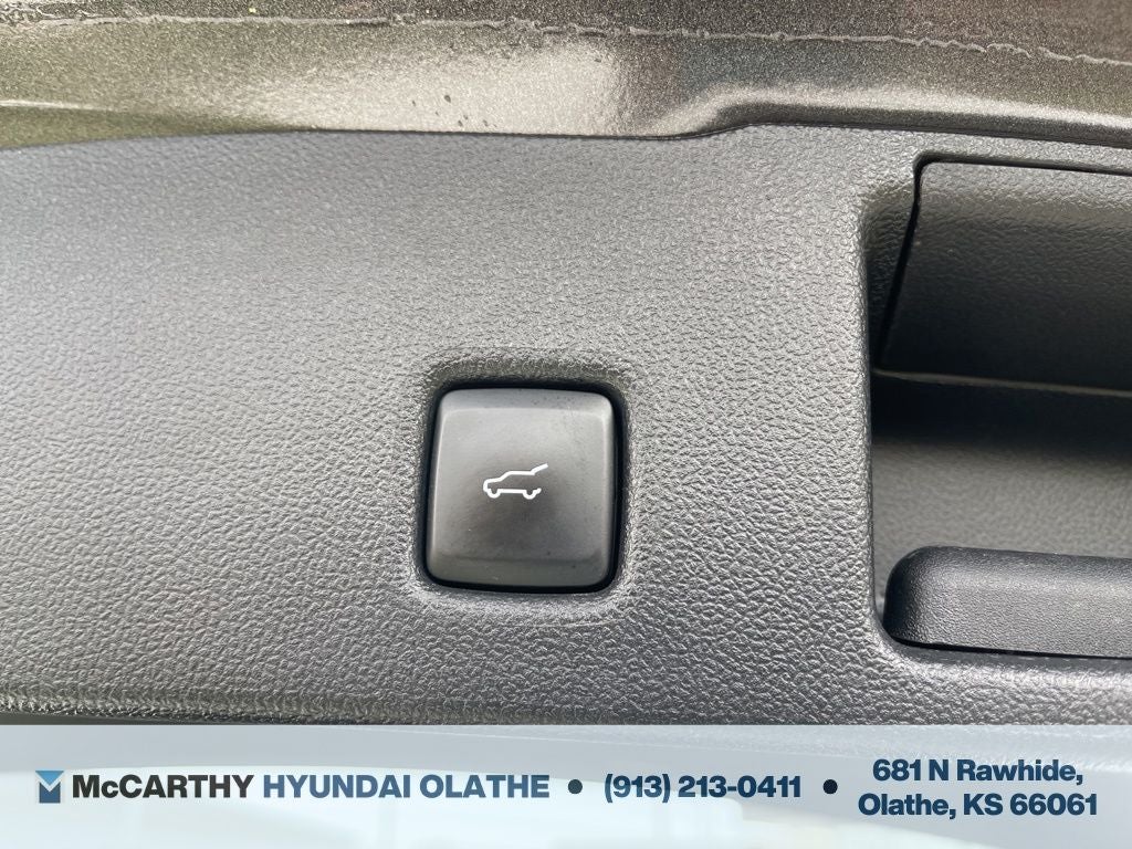 2020 Ford Escape Titanium Hybrid