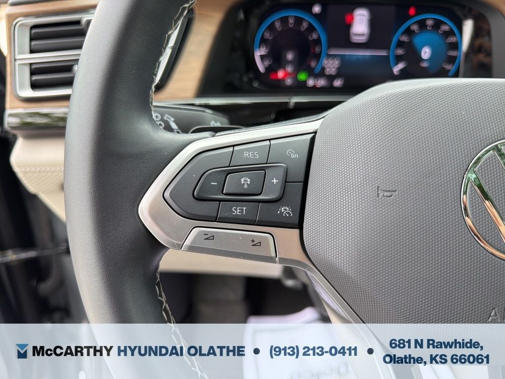 2024 Volkswagen Atlas 2.0T SE w/Technology