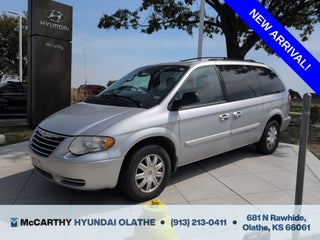 2006 Chrysler Town &amp; Country Touring
