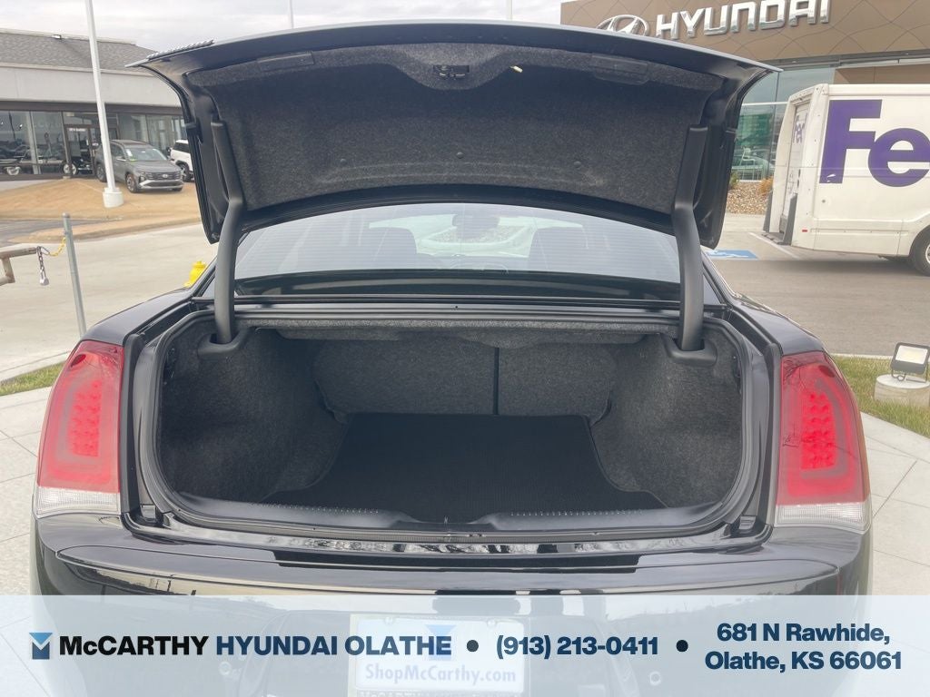 2022 Chrysler 300 Touring