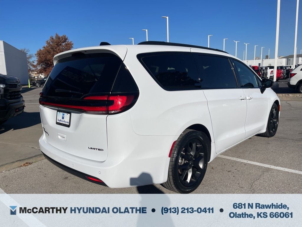 2025 Chrysler Pacifica Limited