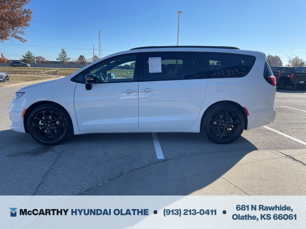 2025 Chrysler Pacifica Limited